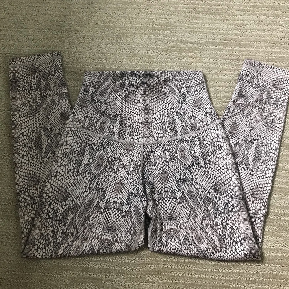 DYI Snakeskin Ankle Leggings